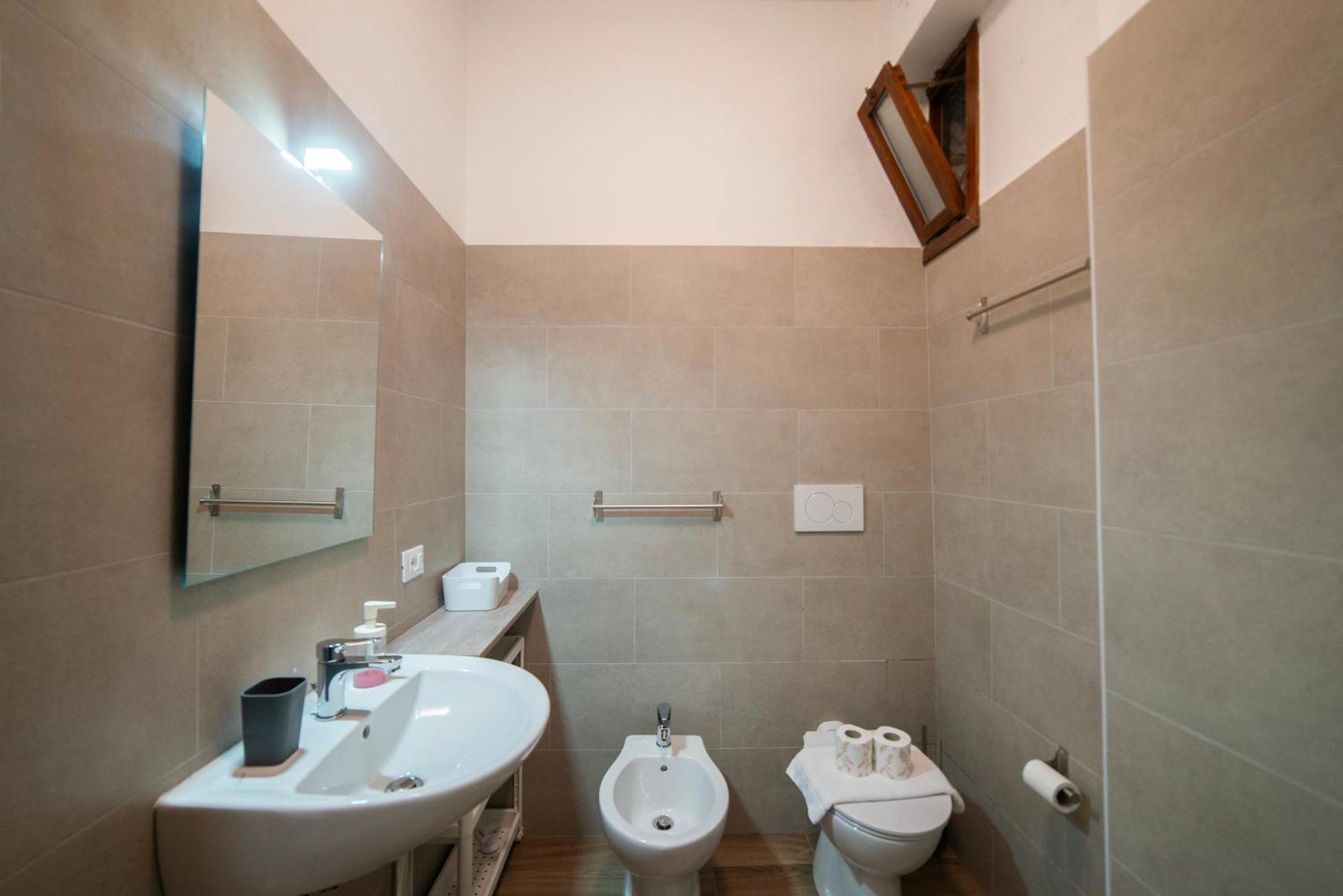 Twin Grande, Grazioso Pied-A-Terre A Venezia Apartment ภายนอก รูปภาพ